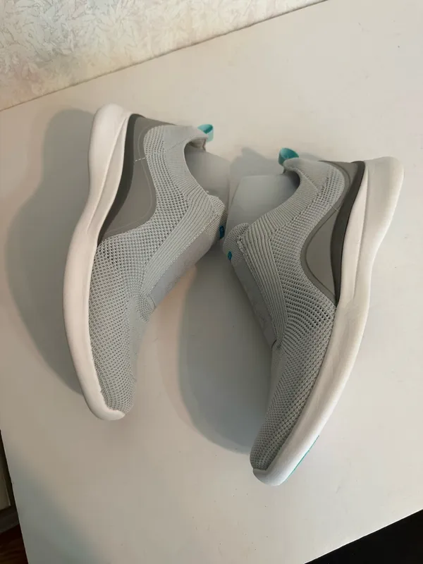 Ryka Tula Myla Lightweight Athletic Sneakers. Lt Gray with Teal Accents - Image 2