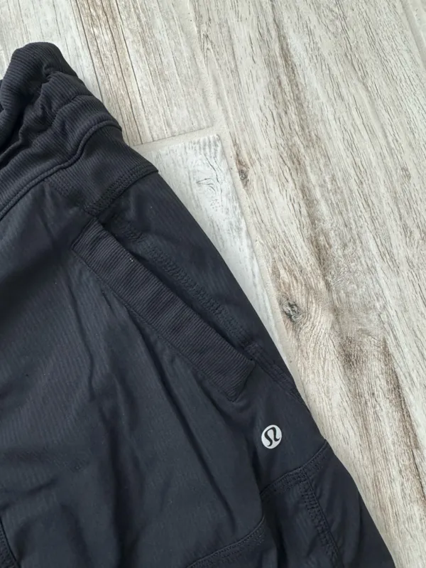 Lululemon Studio Crop Deep Coal Size 8 - Image 9