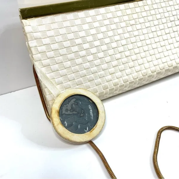Lord & Taylor Cream Weave Purse Clutch - Image 8