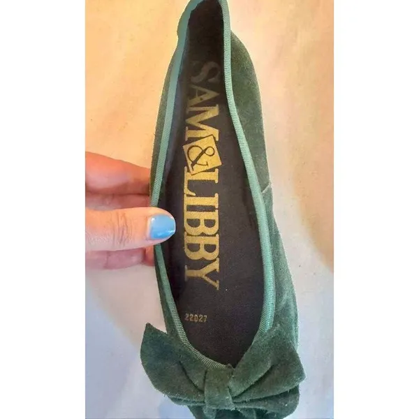 Vintage 90's Sam & Libby Ballet Flats in Forest Green Suede sz. 8.5 - Image 3