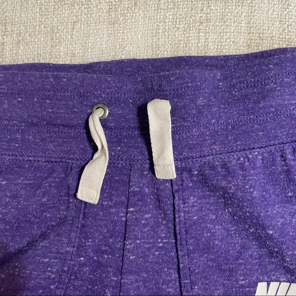 Nike Women’s Purple Shorts - Image 5