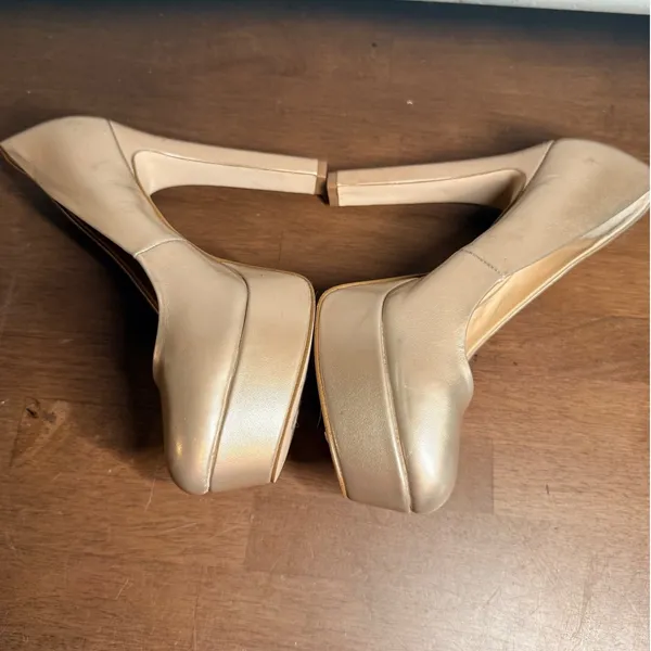 Jessica Simpson Platform Stiletto Heels Gold Metallic Women's Size‎ 8.5 - Image 4