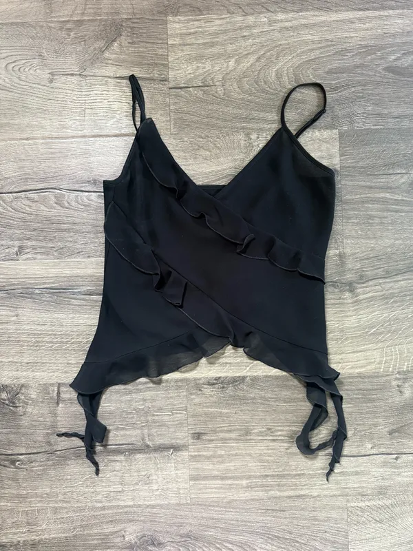 Aritzia Wilfred Black Flowy Tank Top - Image 2