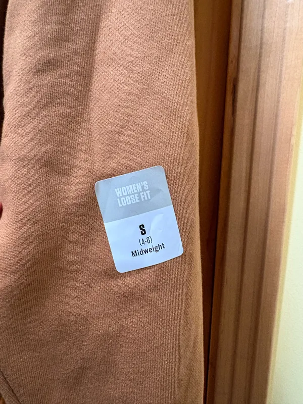 Carhartt Hoodie Women’s - Image 4