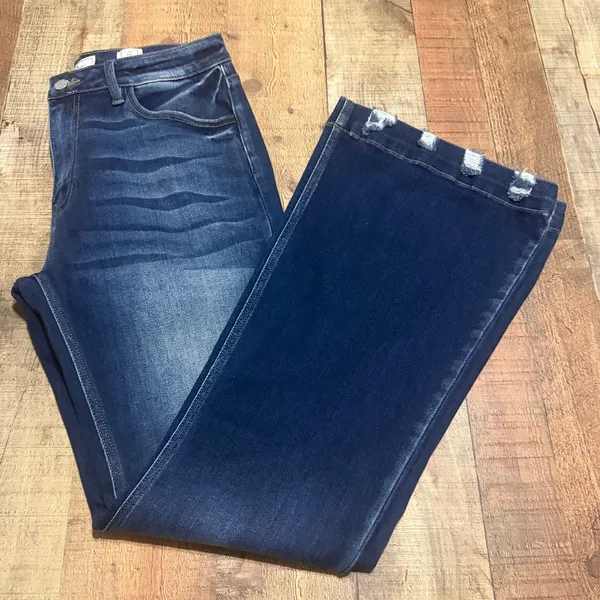 KanCan Women's Dark Denim Kurvy Mid-Rise Flare Jeans Sz 30 Stretch Boho Festival - Image 2