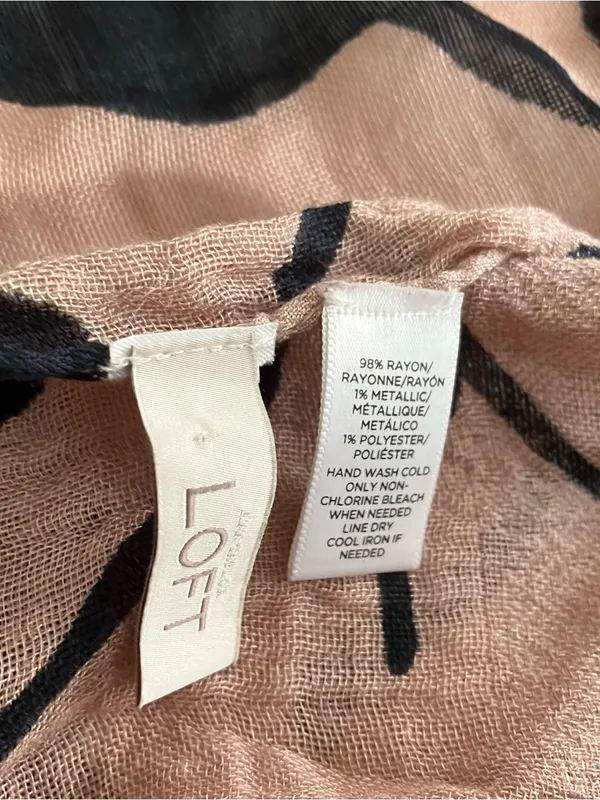 LOFT Pink/ Mauve with Black Floral Print Oblong Scarf - Image 2