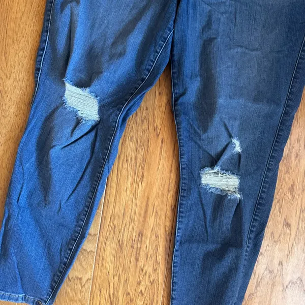 Torrid Skinny Jegging Jeans Women’s 22 Medium Wash Regular Distressed Stretch - Image 2