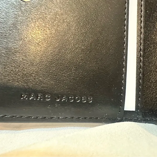 Marc Jacobs Mini Black Compact Coin Pouch Card Wallet - Image 4