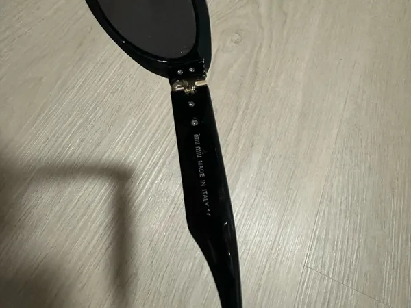 Black sunglasses - Image 5