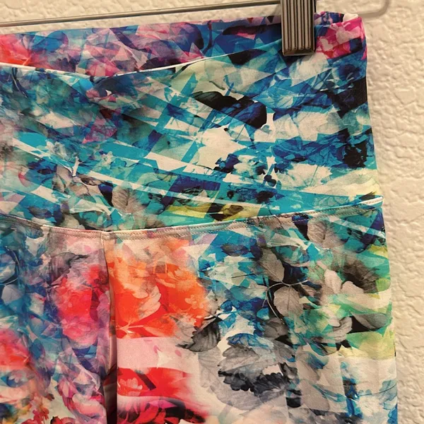 CANDIDA MARIA Colorful Cropped Leggings Sz M-L - Image 2