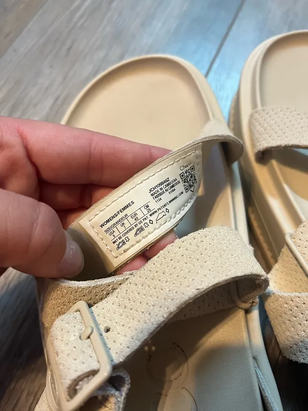 Chacos NWOT Women's Townes Midform Suede Sandals - Image 5