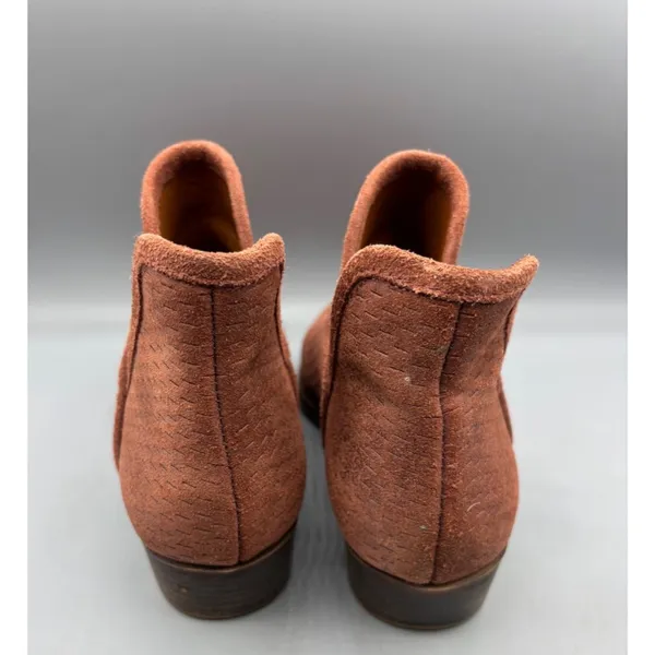 Lucky Brand Womens‎ Booties 8 Baley Cedar Oiled Suede Perforated - Image 3