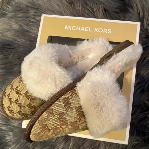 NWB Michael Kors Women’s Tula Scuff Slip On Cozy Slippers - Image 6