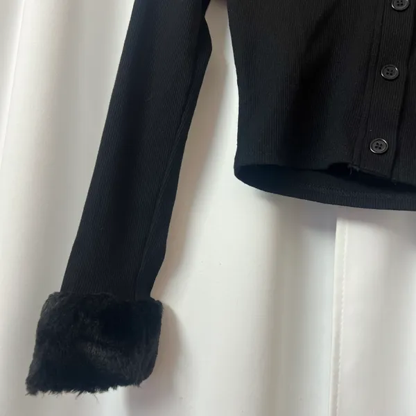 Black Faux Fur Trim Sleeves & Collar Button Up Crop Y2K 90s Style Sweater - Image 4