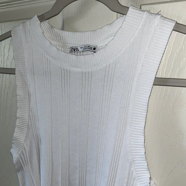 ZARA‎ Collection Women’s Ribbed White Fitted Layering Tank Top Size L - Image 5