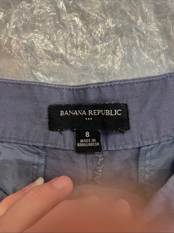 Banana Republic Navy Blue Women's Casual linen blend shorts size 8. - Image 7