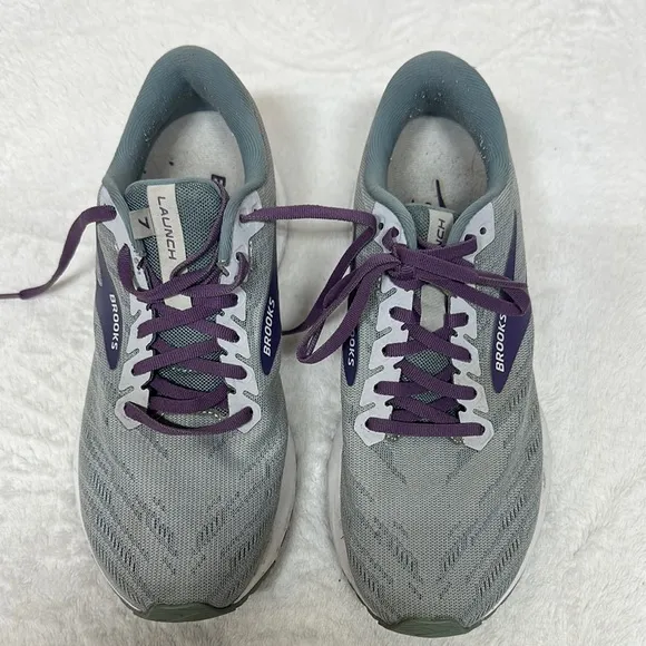 Brooks Gray and Purple Athletic Shoes for Running - Image 2