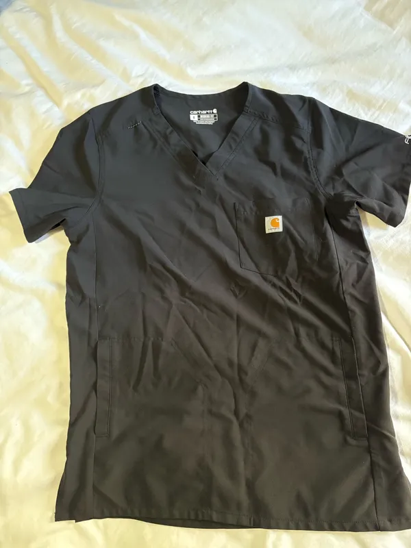 Carhartt scrubs set - Image 4