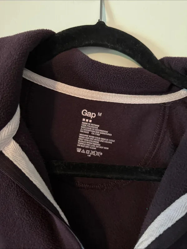 GAP Pullover - Image 2