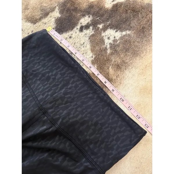 Lululemon Groove Super-High-Rise Flared Pant Segment Emboss Black Size 8 - Image 8