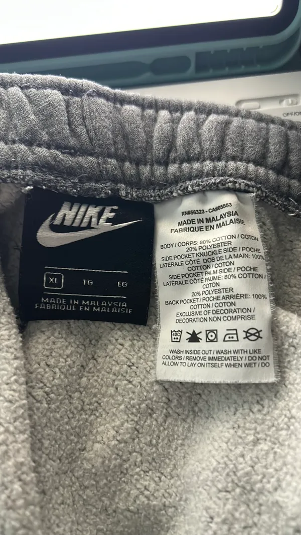 Unisex XL Nike Swoosh Drawstring Shorts - Image 8