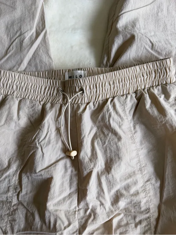 WILO The Label Parachute Joggers Size Medium - Image 2
