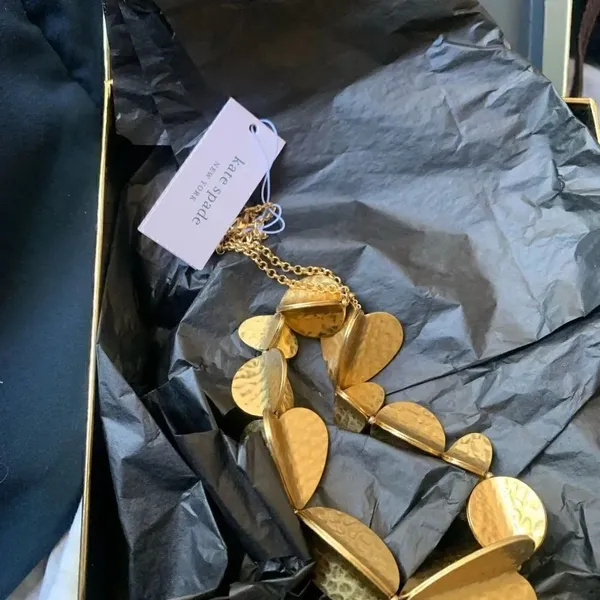 Kate Spade Metal Petal gold Necklace - Image 3