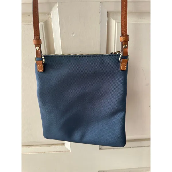 Dooney & Bourke J6774387 Nylon Leather Trim North South Triple Zip Crossbody Bag - Image 3