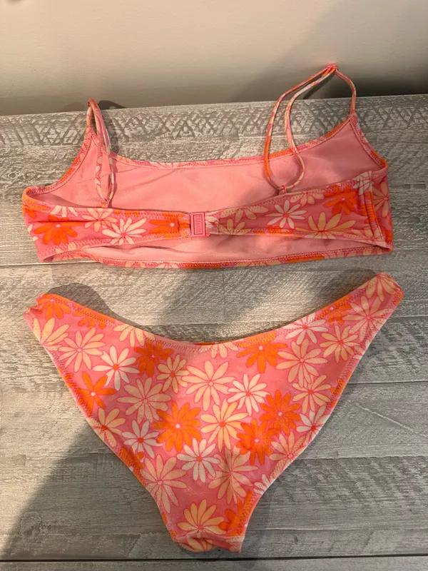 Triangl Bikini Set  - Image 4