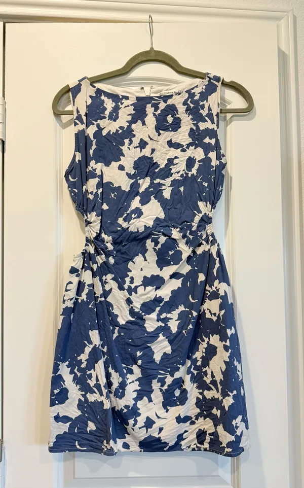 Abercrombie Blue Floral Ruched Dress - Image 2