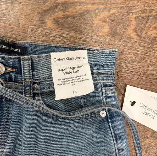 Calvin Klein Super High Rise Wide Leg Jeans - Image 2