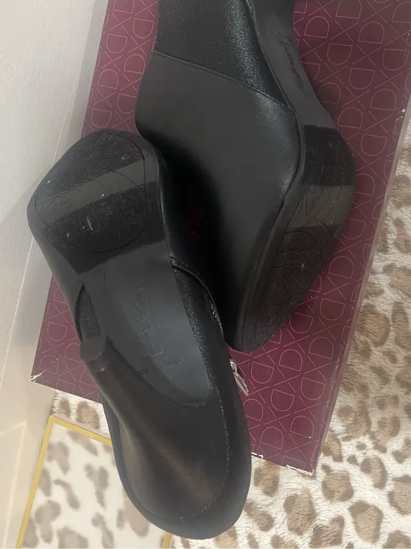 Black Slip-On Pointed Ankle Booties - Women's Fashion - Image 7