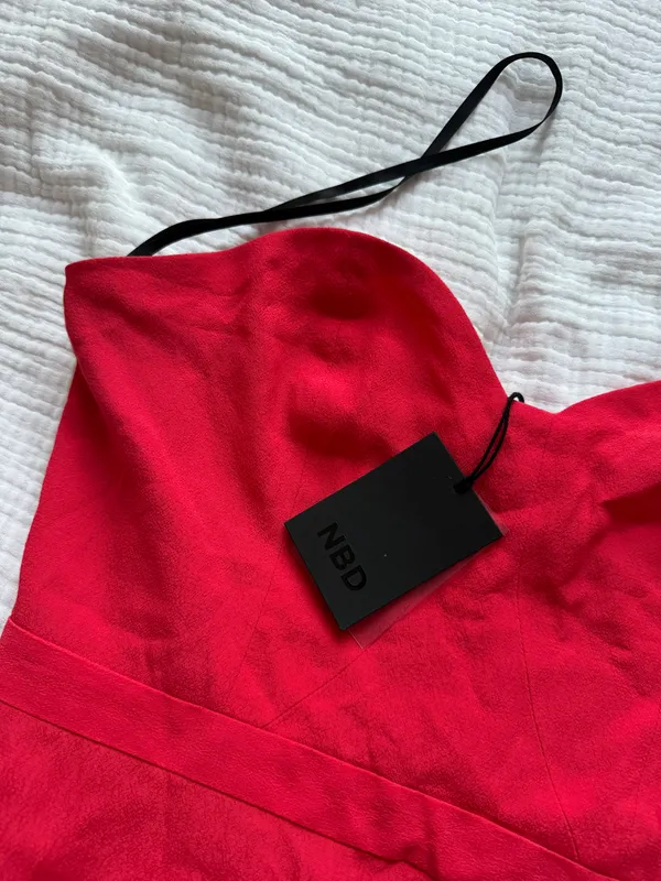 Red Gown Size M - Image 11