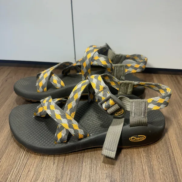 Chaco Z/2 Classic Sandals Women 8 Gray Yellow Quilt Golden Double Strap Toe Loop - Image 4