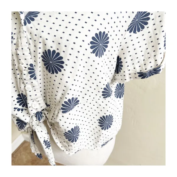 Modcloth Cropped Blouse Womens XL White Floral Dot Linen Blend Tie Front Beachy - Image 4