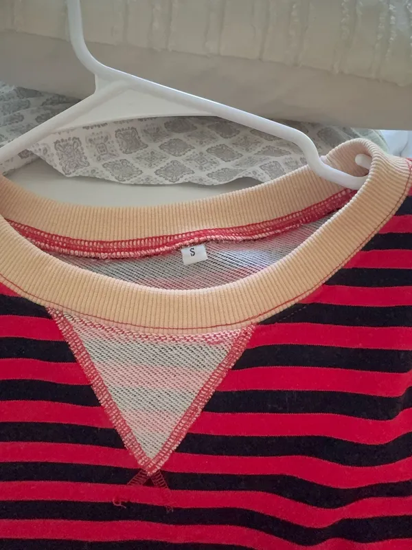 Striped Crewneck Red - Image 3