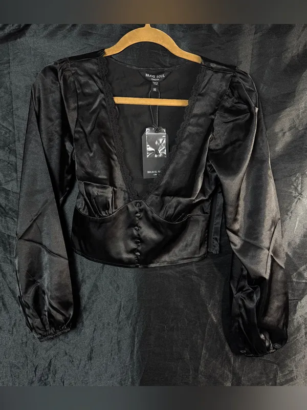 Brave Soul NWT Black Satin Lace-Trim Crop Top - Image 3