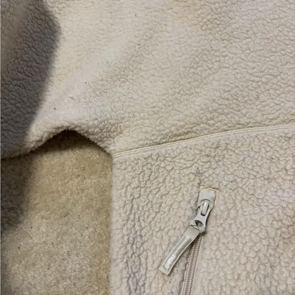 Aritzia TNA Polartec Sherpa - Image 4