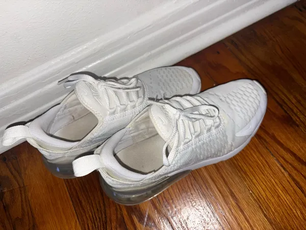Nike Air Max 270 - Image 2