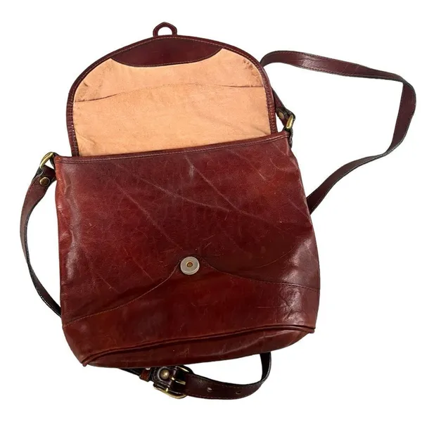 Oroton Vintage Brown Crossbody Bag - Image 3