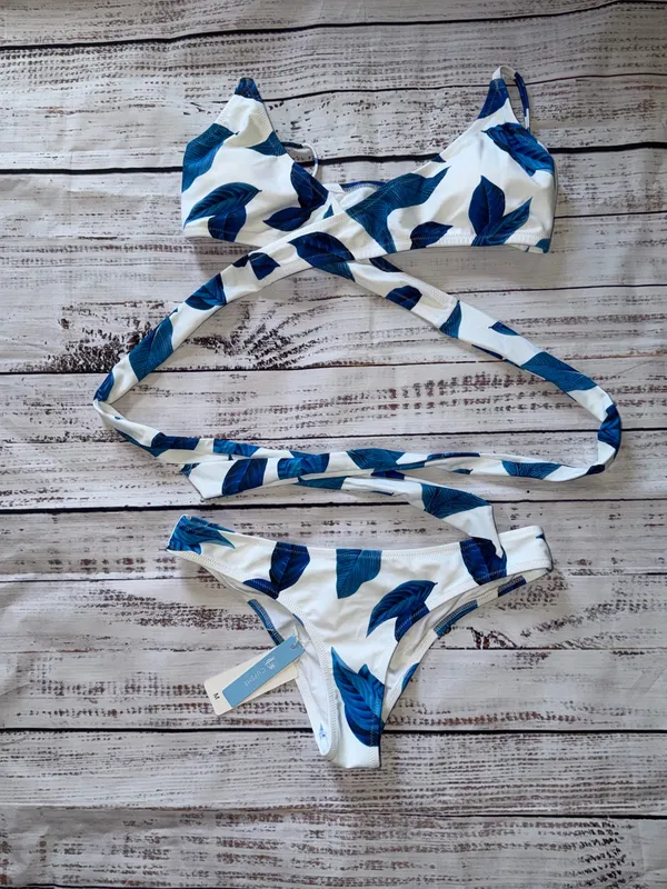 Cupshe Bikini Set - Image 3