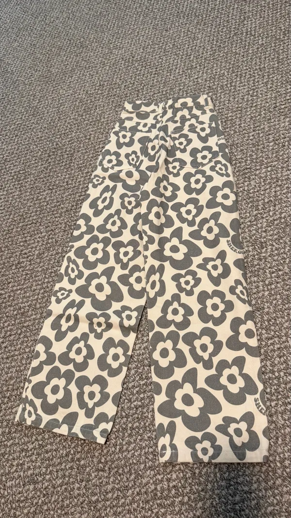 Shekou Wide Leg Floral Print Pants — Cream & Sage Green, Long for a typical xxs - Image 2