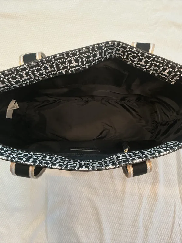 Tommy Hilfiger Black & Cream Jacquard Logo Tote - Image 4
