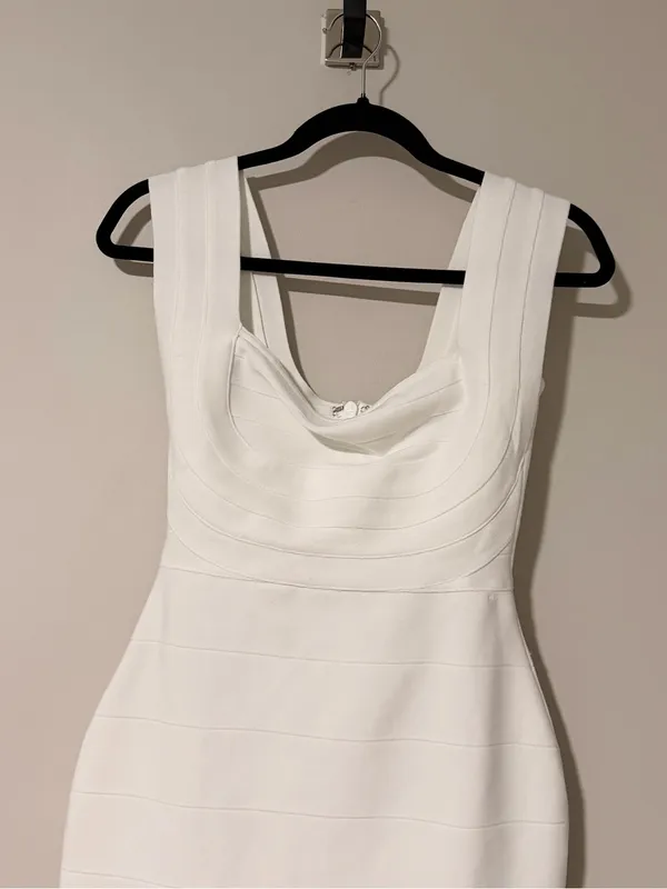 elliatt fiona white fitted bodycon bandage knit maxi gown dress size small - Image 4