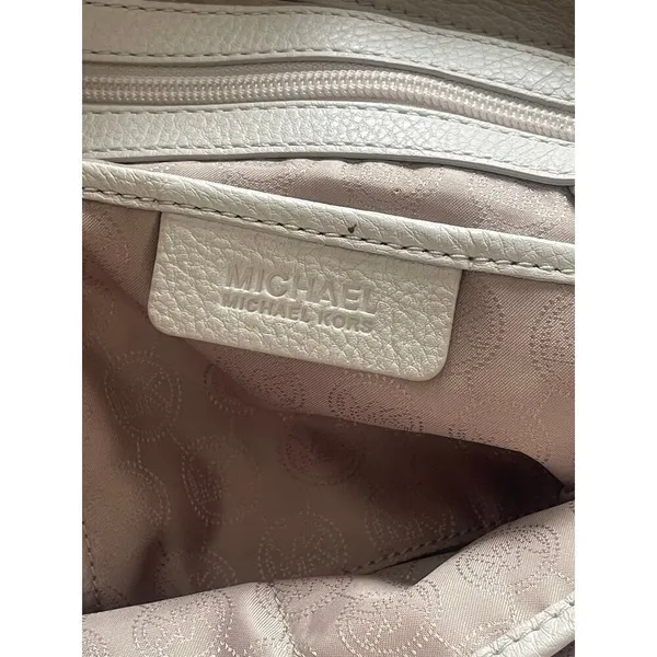Michael Kors Purse - Image 10