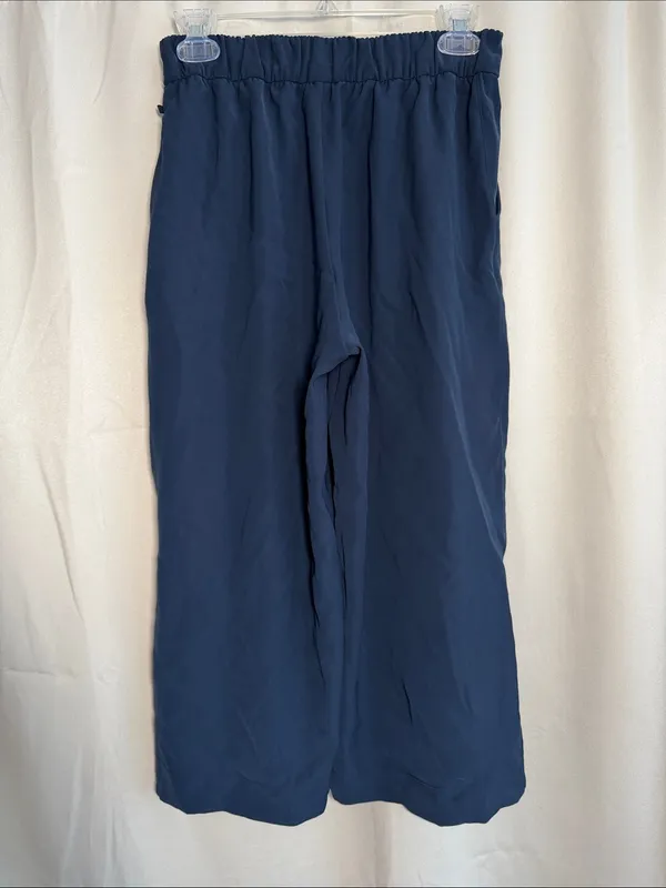 Lululemon Noir Crop Tie Waist Wide Leg Pants True Navy‎ Size 6 - Image 4