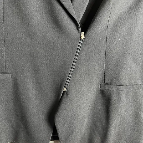Armani Collezioni Minimalist Black Blazer Sleek Tailored‎ Silhouette Medium - Image 2