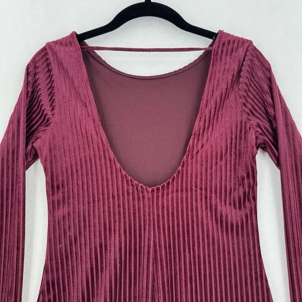 Forever 21 Velvet Dress S Burgundy Ribbed Bodycon Mini Long Sleeve Open Back NWT - Image 4