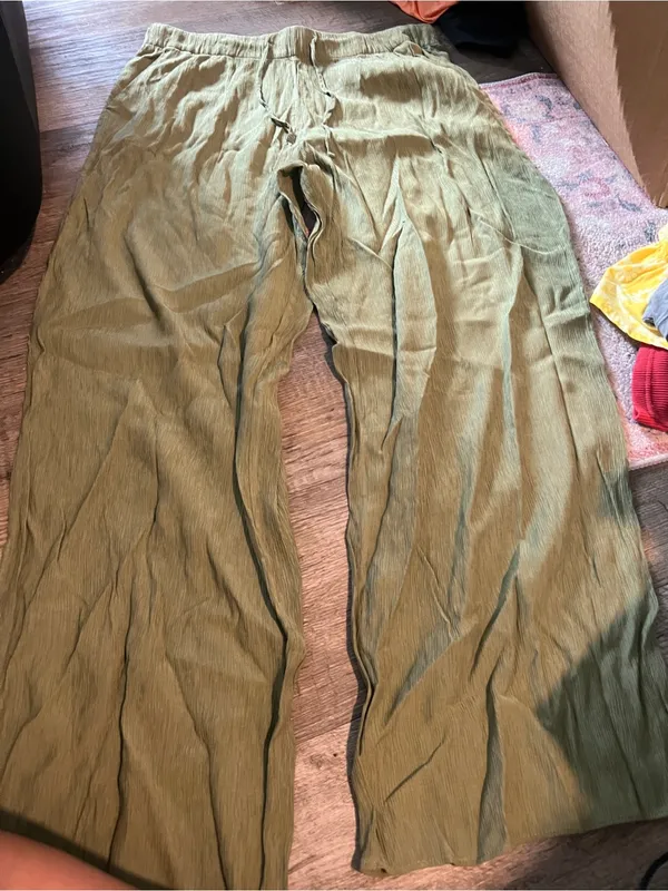Abercrombie large green wide leg pants - Image 5
