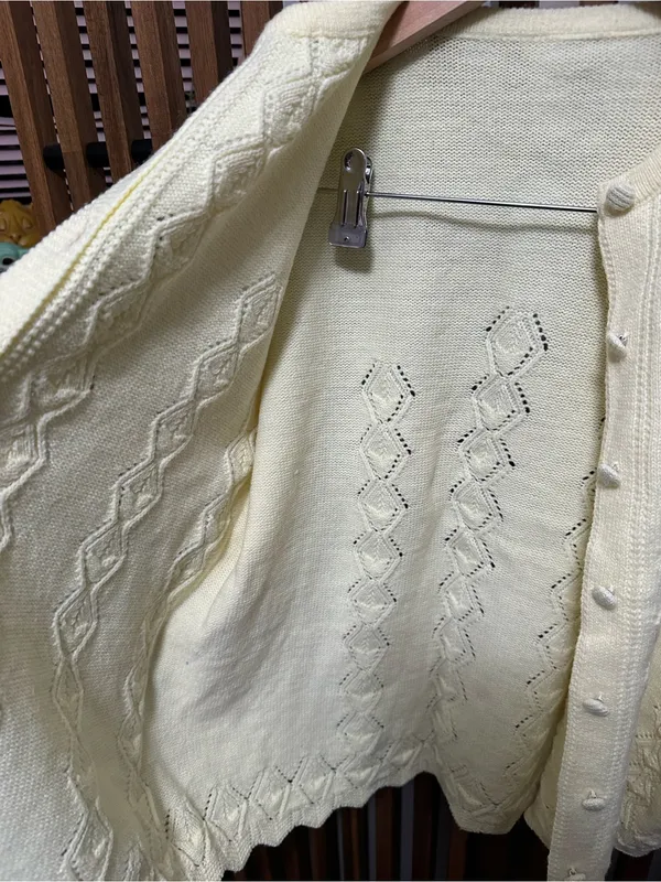Vintage Handmade Butter Yellow Diamond Pointelle Cardigan Sweater Scalloped Hem - Image 5